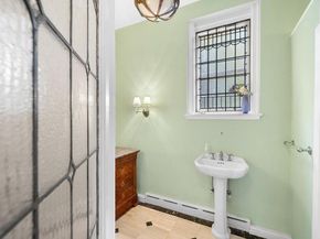 1717 Woodland Road, Abington PA 19001
