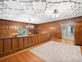 1717 Woodland Road, Abington PA 19001
