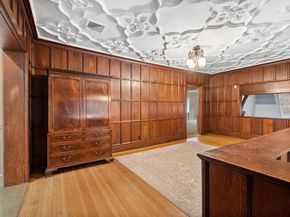 1717 Woodland Road, Abington PA 19001