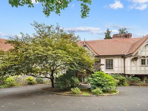 1717 Woodland Road, Abington PA 19001