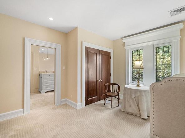 1717 Woodland Road, Abington PA 19001