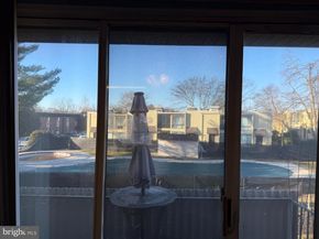 100 E Glenolden Avenue R12, Glenolden PA 19036