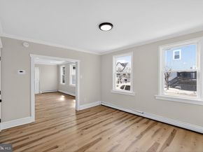 129 S Keystone Avenue, Upper Darby PA 19082