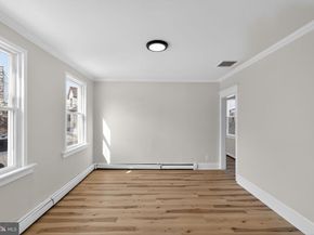 129 S Keystone Avenue, Upper Darby PA 19082