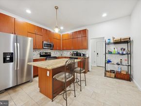 151 W Abbottsford Avenue, Philadelphia PA 19144