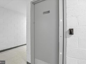 3709 S George Mason Drive 912, Falls Church VA 22041