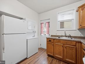 7 Rhodes Avenue, Collingdale PA 19023