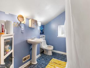 1853 Eckard, Abington PA 19001