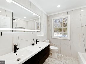 826 Pardee Lane, Wyncote PA 19095