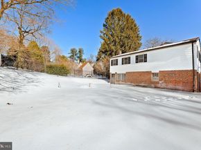 826 Pardee Lane, Wyncote PA 19095