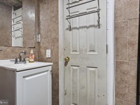 17 S 4TH Street, Darby PA 19023