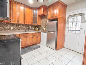 526 Montrose Street, Philadelphia PA 19147