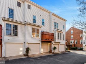 2422 N Hampton Drive, Alexandria VA 22311