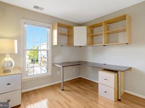 2422 N Hampton Drive, Alexandria VA 22311