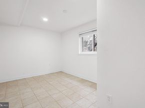 525 Oakwood Street SE, Washington DC 20032