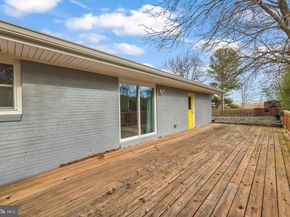 1001 Woods Place, Alexandria VA 22302