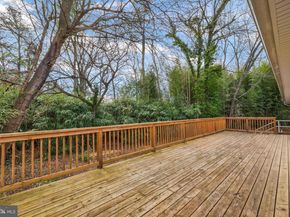 1001 Woods Place, Alexandria VA 22302