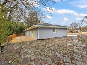 1001 Woods Place, Alexandria VA 22302