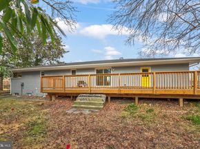 1001 Woods Place, Alexandria VA 22302