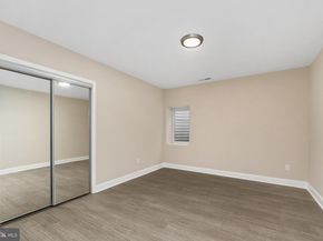 1001 Woods Place, Alexandria VA 22302