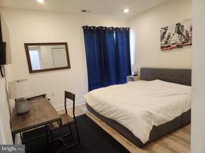 1148 2nd St 5F, Philadelphia PA 19123