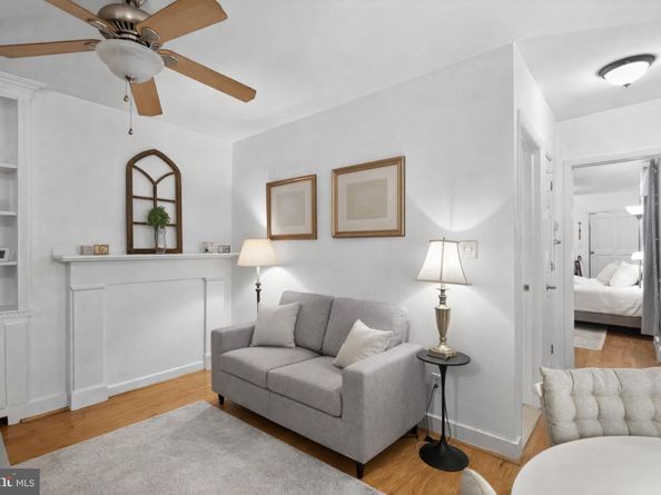 1431 Spruce Street 1R, Philadelphia PA 19102