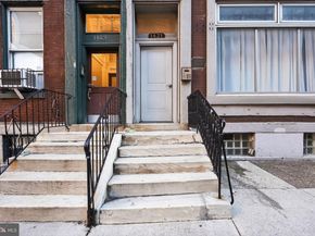 1431 Spruce Street 1R, Philadelphia PA 19102