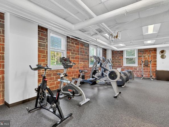 4000 Cathedral Avenue NW 444445B, Washington DC 20016