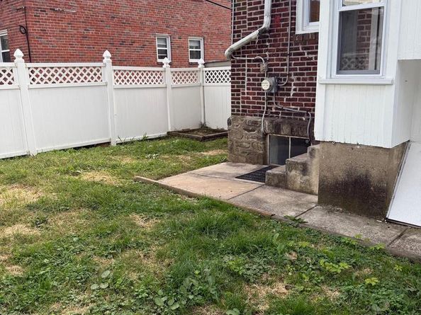 3 W Cooke Avenue, Glenolden PA 19036