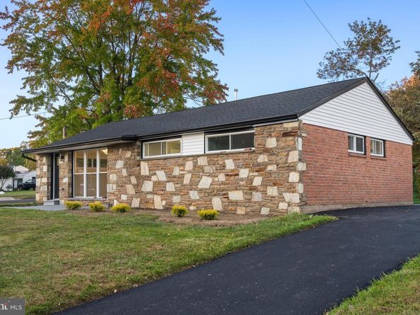 2719 Patane Avenue, Abington PA 19001