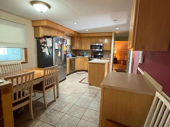 737 Lynwood Drive, Feasterville Trevose PA 19053