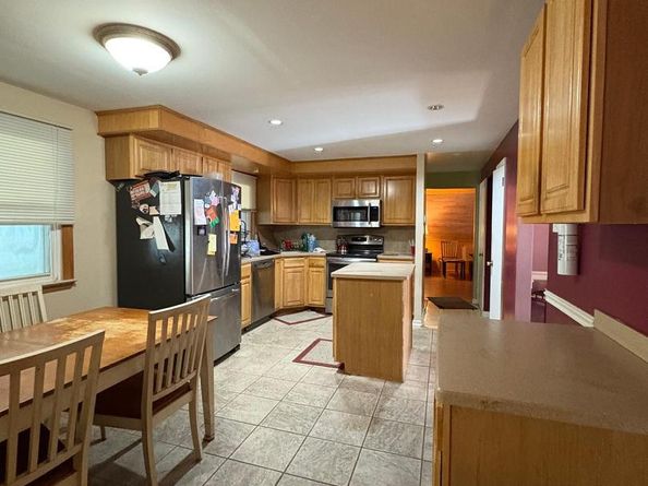 737 Lynwood Drive, Feasterville Trevose PA 19053