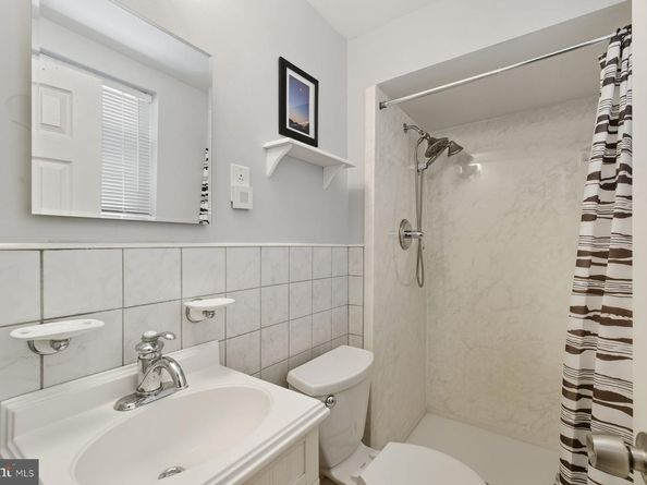 706 Hagner Street, Philadelphia PA 19128