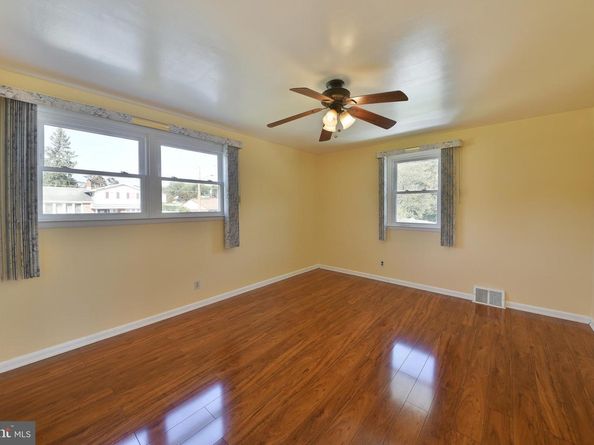134 Alburger Avenue, Philadelphia PA 19115