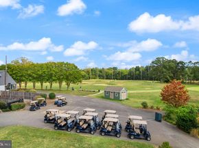2042 Royal Fern Court 1B, Reston VA 20191