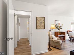 2042 Royal Fern Court 1B, Reston VA 20191