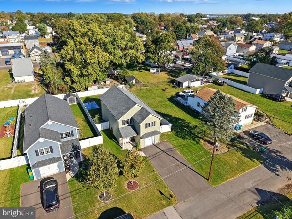 817 Fifth Avenue, Croydon PA 19021