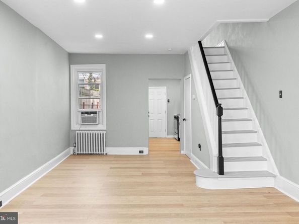 107 Kingsley Street, Philadelphia PA 19127