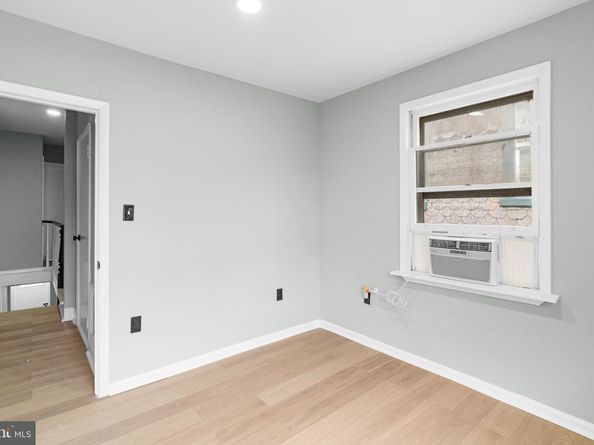 107 Kingsley Street, Philadelphia PA 19127