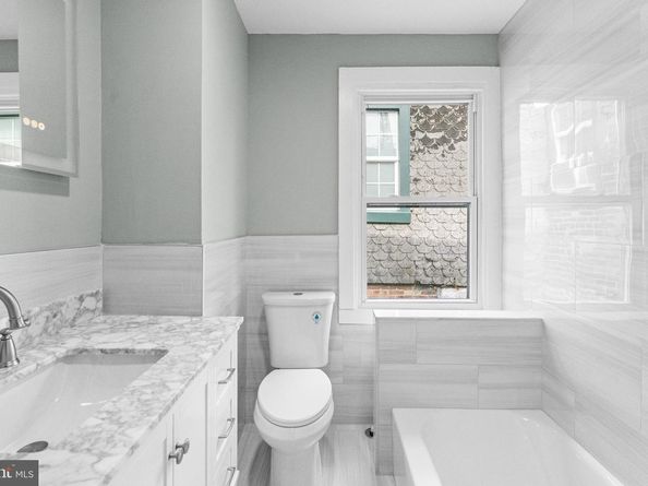 107 Kingsley Street, Philadelphia PA 19127