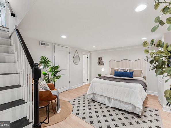 141 Lynhaven Drive, Alexandria VA 22305