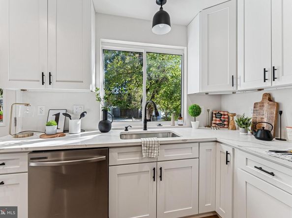 141 Lynhaven Drive, Alexandria VA 22305