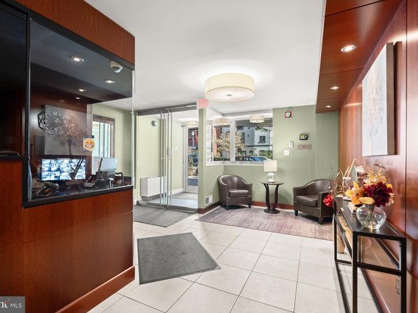 1260 21st Street NW 107, Washington DC 20036