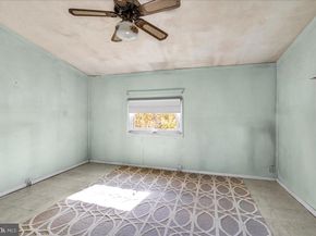 722 Thorndale Road, Aldan PA 19018