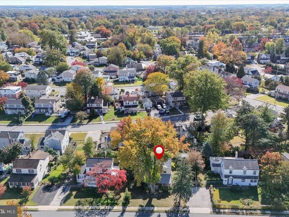 722 Thorndale Road, Aldan PA 19018