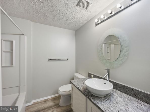 8027 Tyson Oaks Circle, Vienna VA 22182