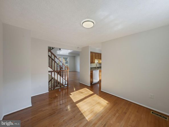 8027 Tyson Oaks Circle, Vienna VA 22182