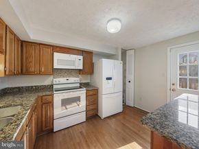 8027 Tyson Oaks Circle, Vienna VA 22182