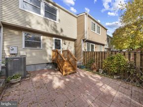 8027 Tyson Oaks Circle, Vienna VA 22182