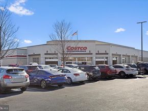 3166 Berry Road NE 27, Washington DC 20018